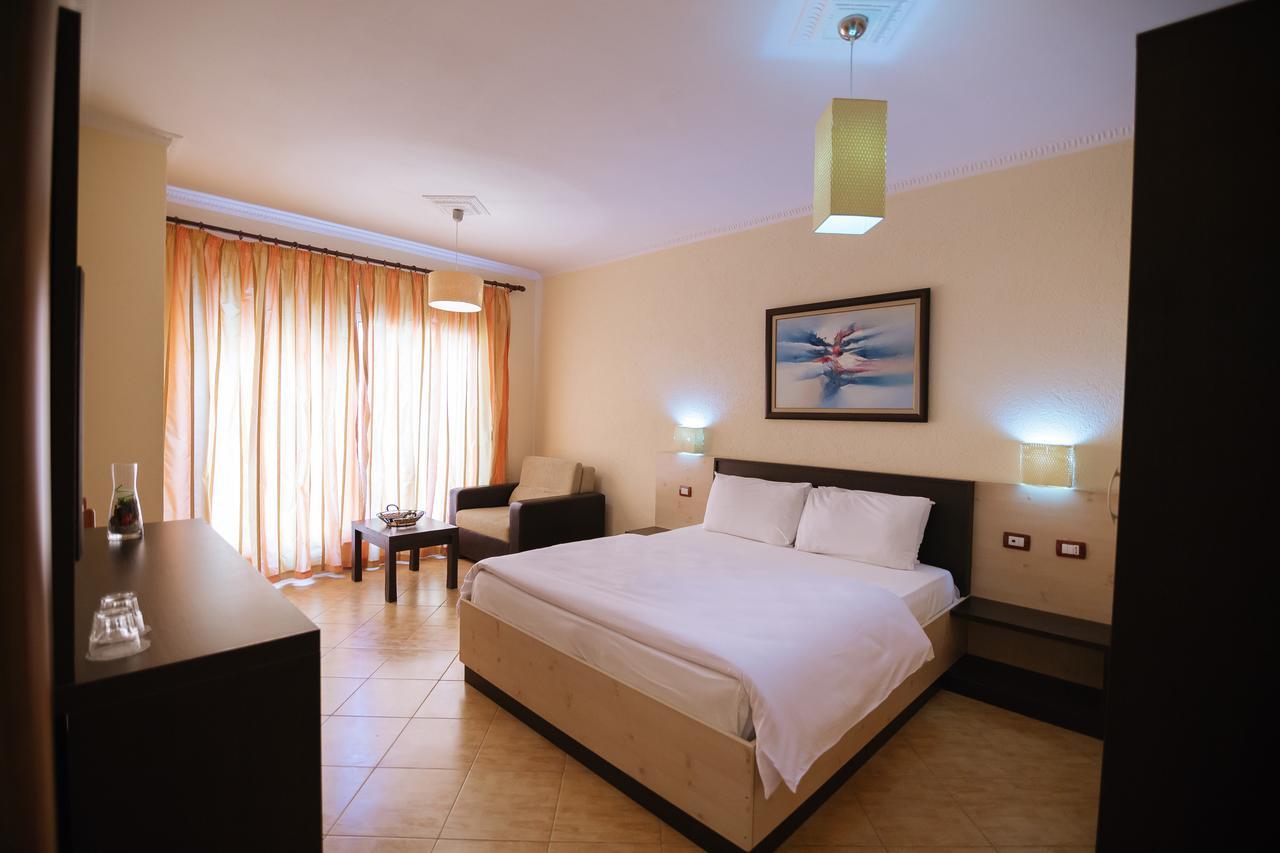 Hotel Ibiza โกเลม ภายนอก รูปภาพ