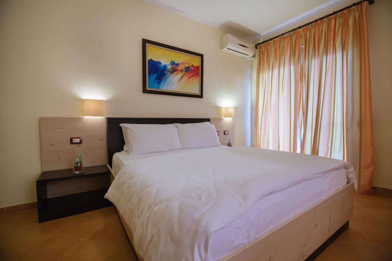 Hotel Ibiza โกเลม ภายนอก รูปภาพ