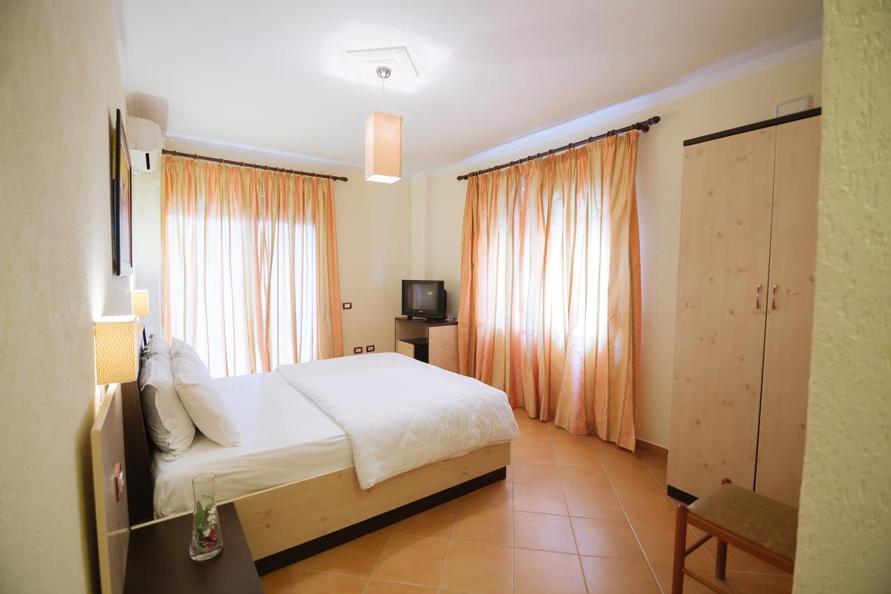 Hotel Ibiza โกเลม ภายนอก รูปภาพ