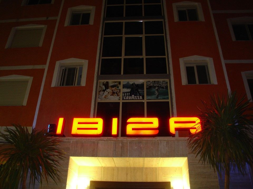 Hotel Ibiza โกเลม ภายนอก รูปภาพ
